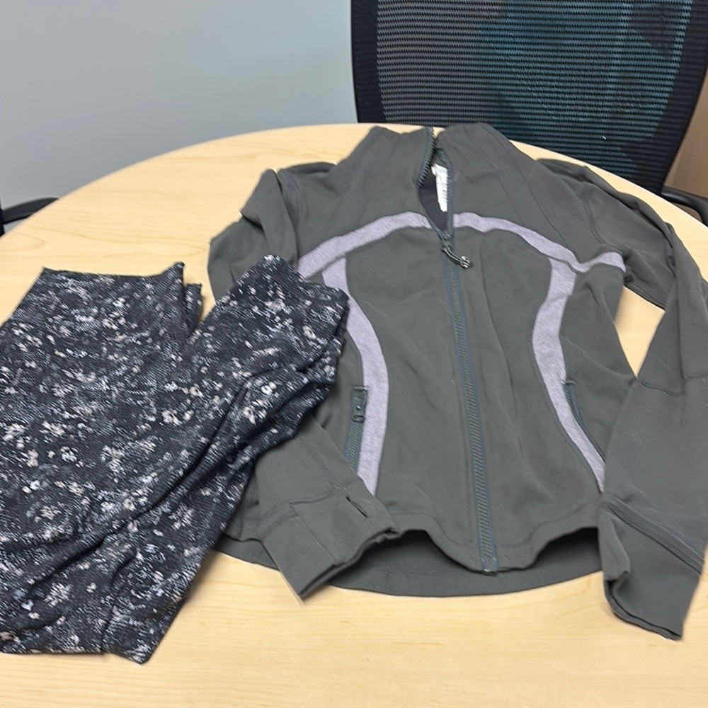 Lululemon athletica set mis match size